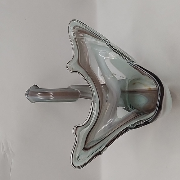 Vintage Sooner Glass Hand Blown Art Glass Swan Centerpiece/Bowl Purple - Picture 3 of 16